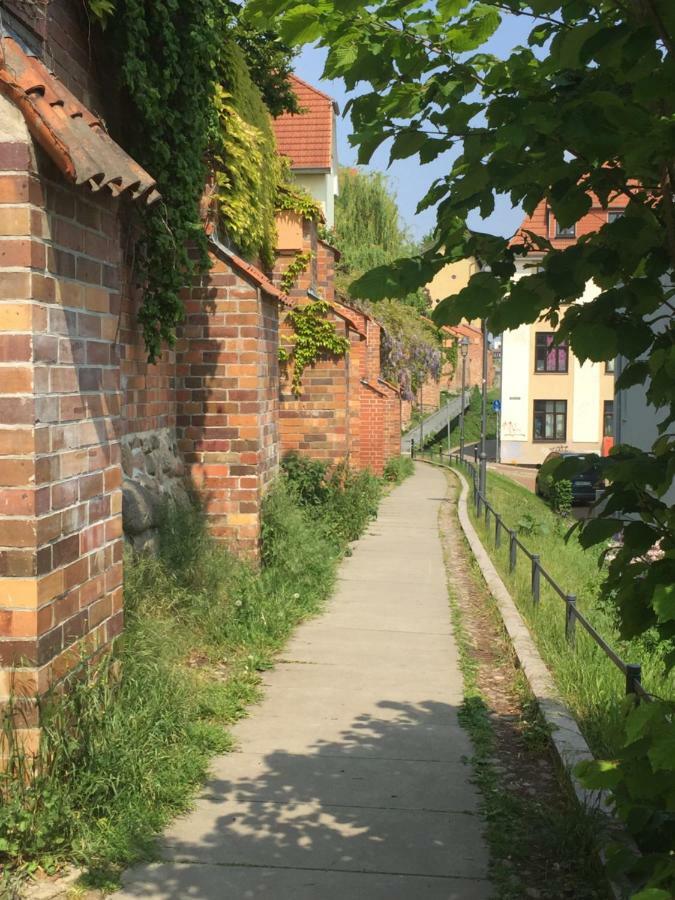 Ferienwohnung An Der Historischen Stadtmauer 罗斯托克 外观 照片
